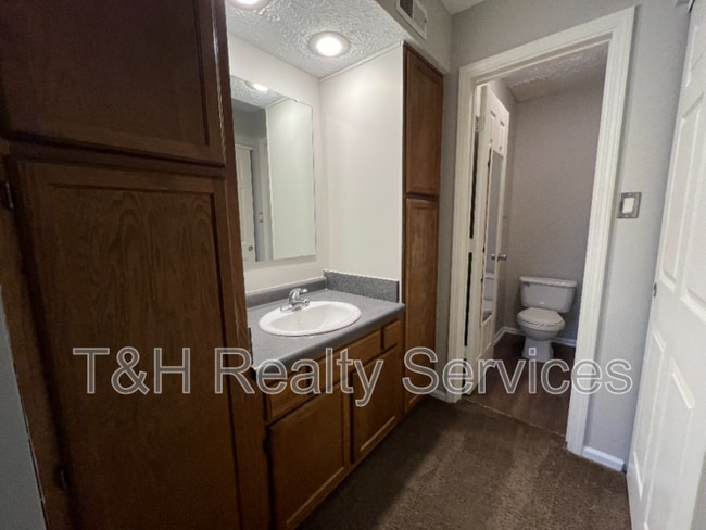 Building Photo - 2971 Horseshoe Bend Dr