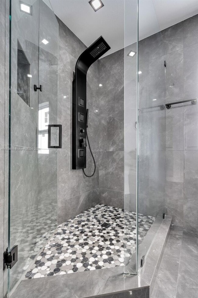 Building Photo - 425 SW 198th Terrace