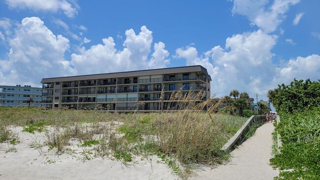 Building Photo - 4100 Ocean Beach Blvd