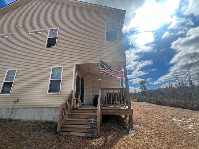 Building Photo - 208 Shallowbag Bay Ln