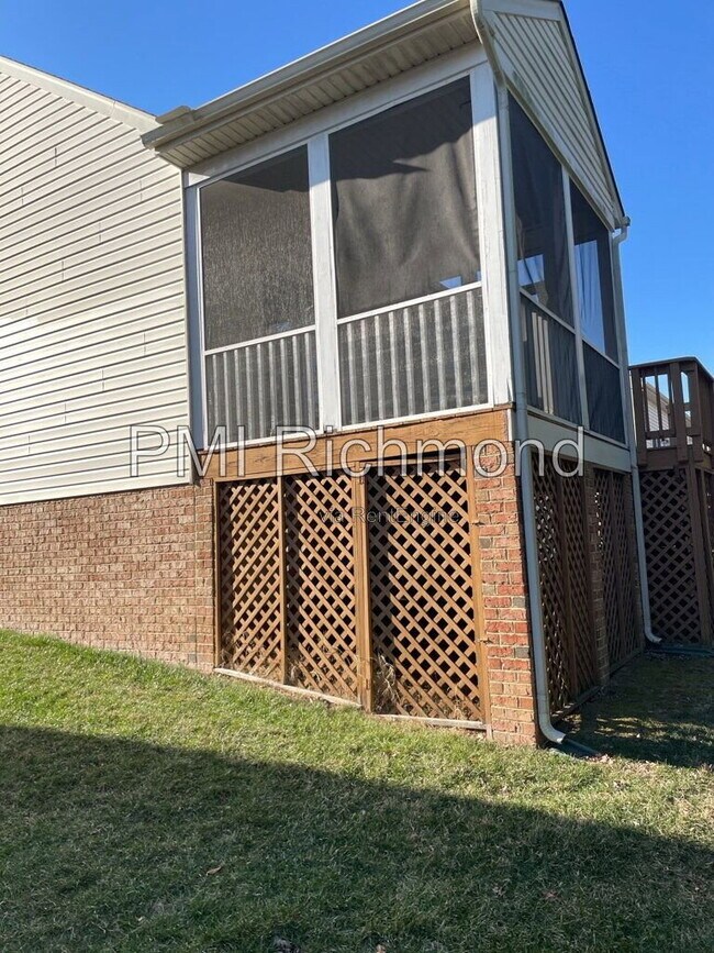Building Photo - 14636 Sailboat Cir