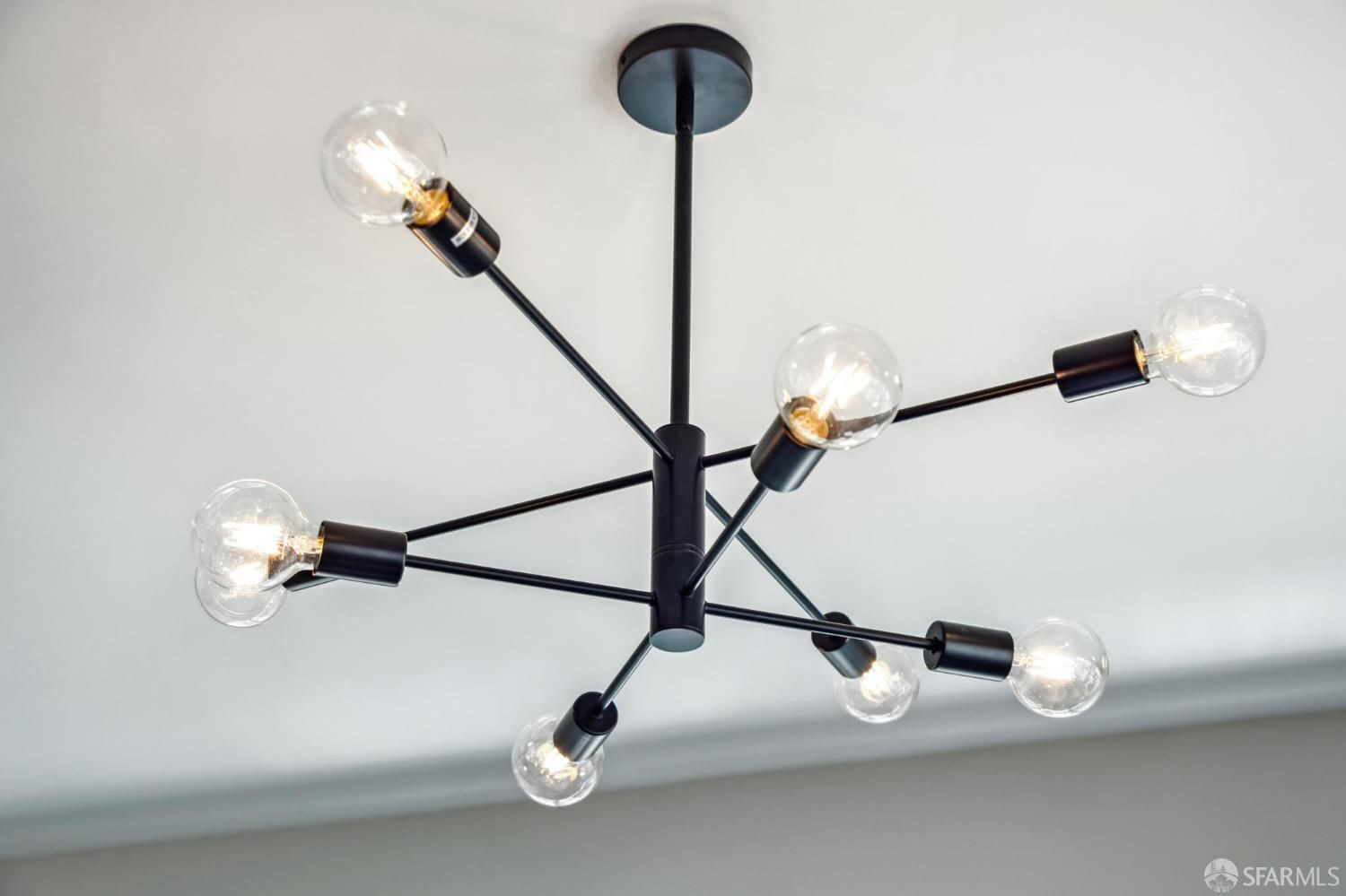 Building Photo - 1388 Gough St