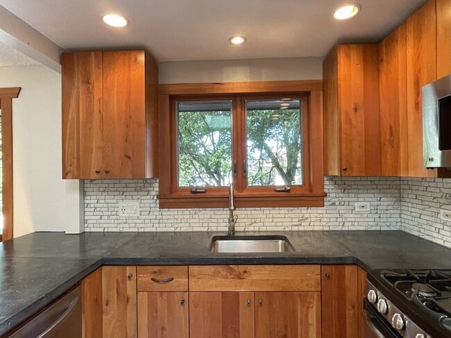 Building Photo - 6551 35th Ave SW