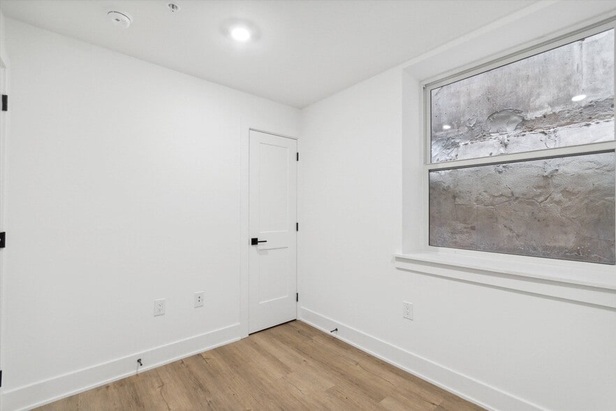 Building Photo - 1834 N 18th St