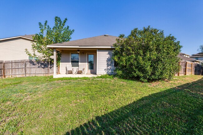 Building Photo - 3-BEDROOM, SINGLE STORY HOME IN CANDLEWOOD...