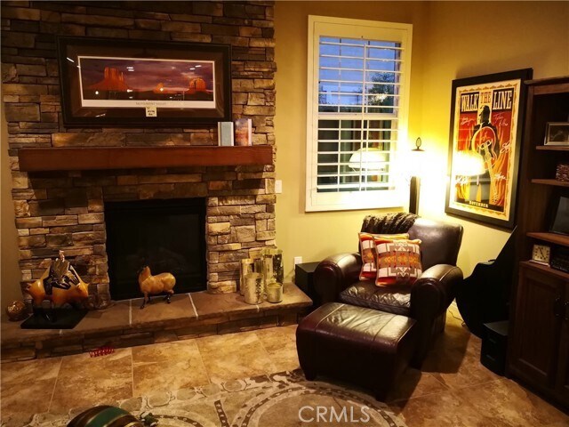 Building Photo - 28934 W Hills Dr