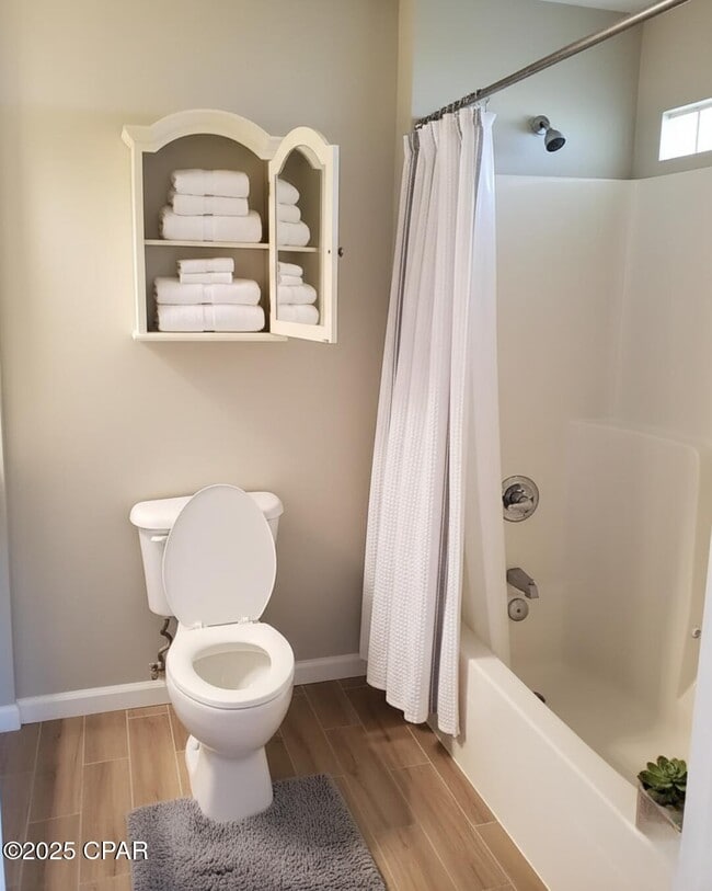 Building Photo - 131 Gwyn Dr