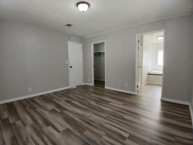 Building Photo - 1849 Annapolis Ave