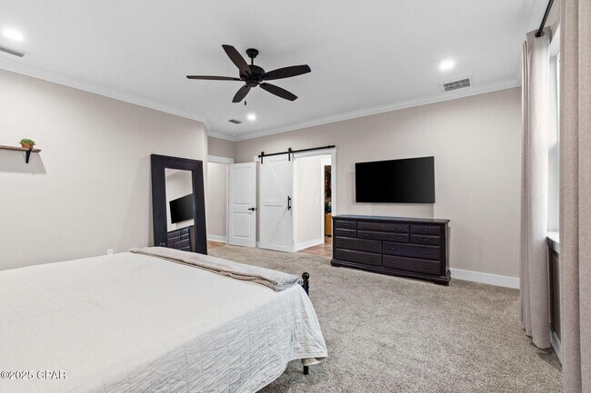 Building Photo - 4419 Conifer Ln