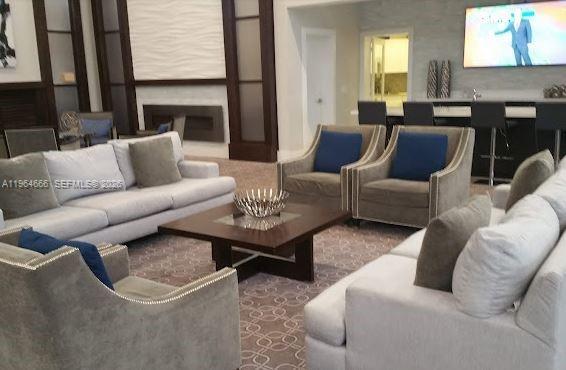 Building Photo - 9165 SW 170th Ave