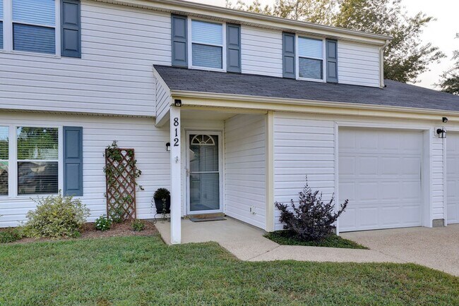 Building Photo - 812 Stony Dr