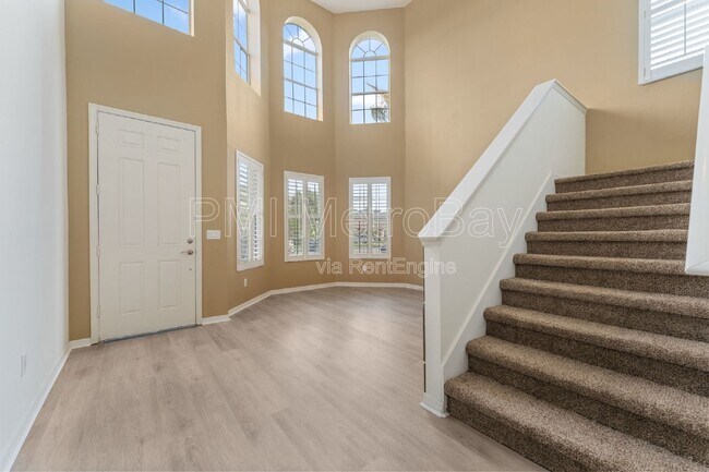 Building Photo - 10886 Cory Lake Dr