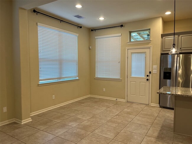 Building Photo - 12250 La Strada St