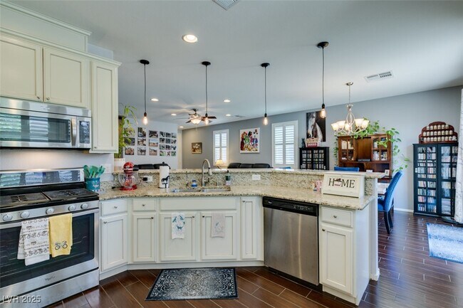 Building Photo - 7859 Shoreline Ridge Ct
