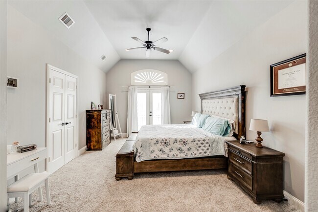 Building Photo - 5212 Washington Ave