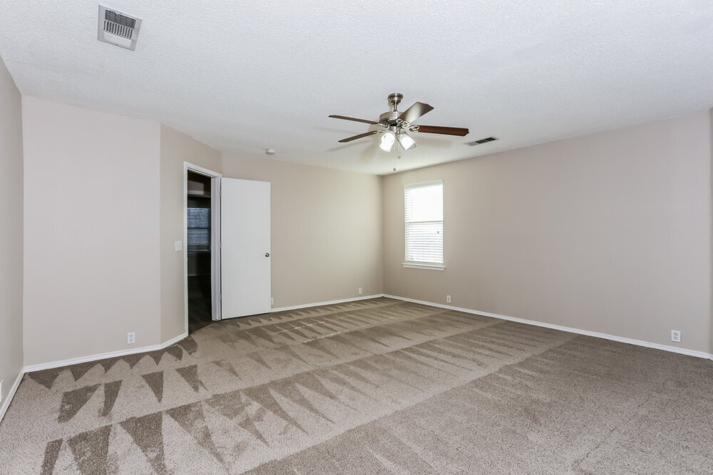 Building Photo - 1511 Columbia Dr