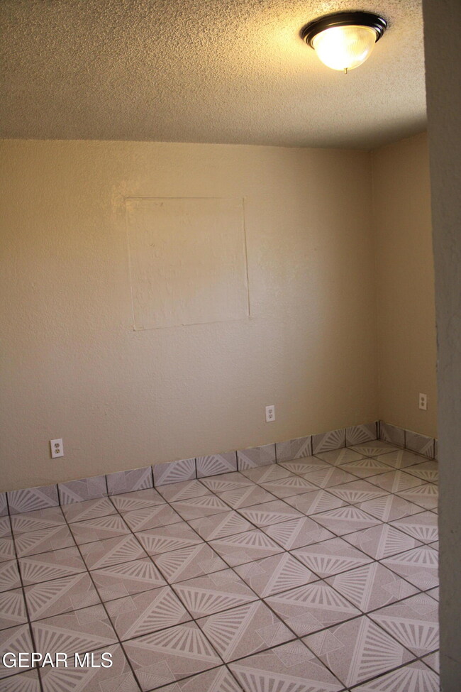 Building Photo - 1368 Reid Rd