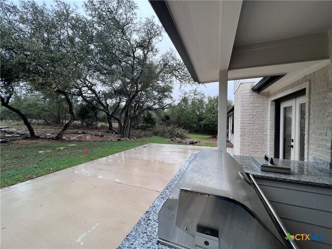 Building Photo - 725 Winding View