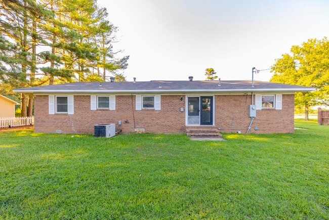 Building Photo - 115 Ketchum Ln