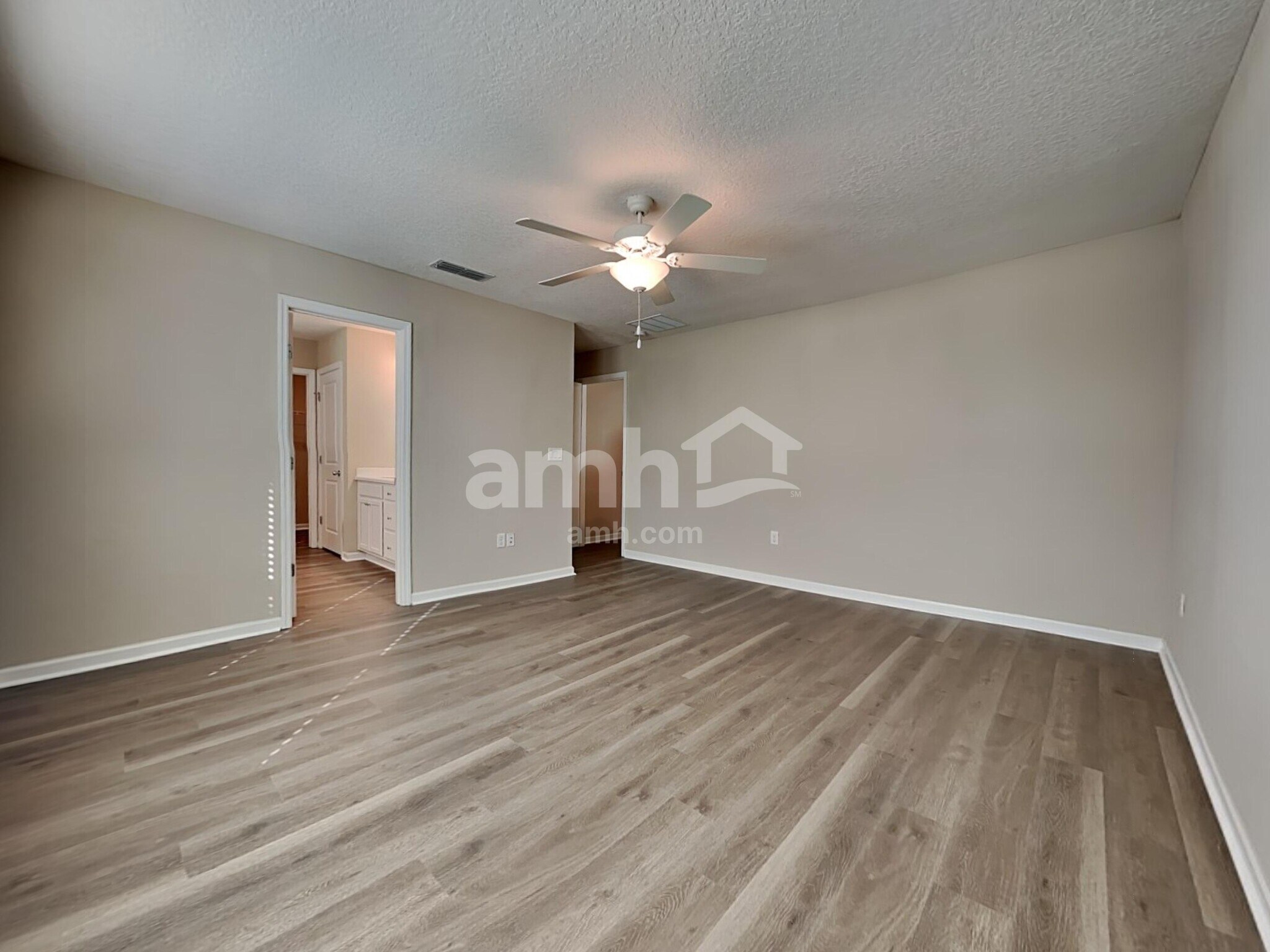 Building Photo - 64 Spruce Point