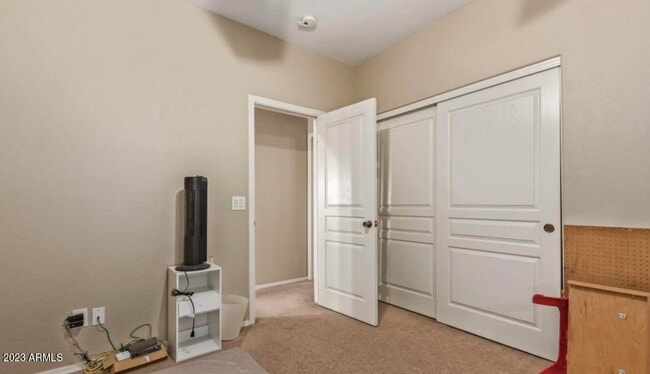 Building Photo - 2531 W Lynne Ln