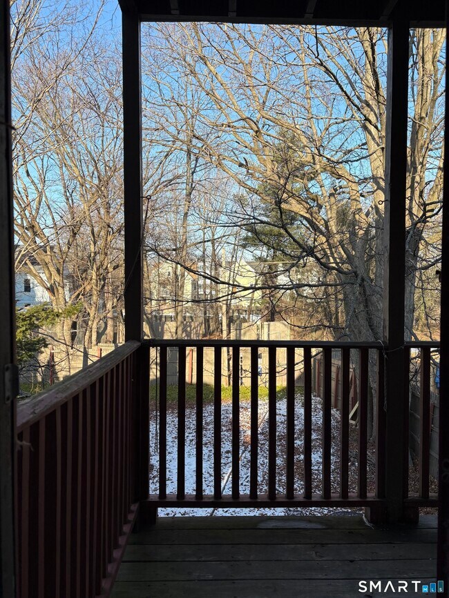 Building Photo - 787 Elm St