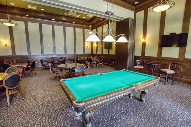 Building Photo - Annual Furnished Pet Friendly Twin Villa l...