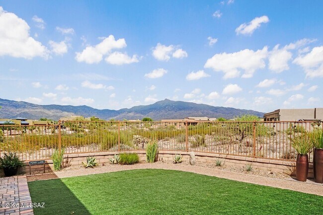 Building Photo - 14466 E Flamingo Cres Pl