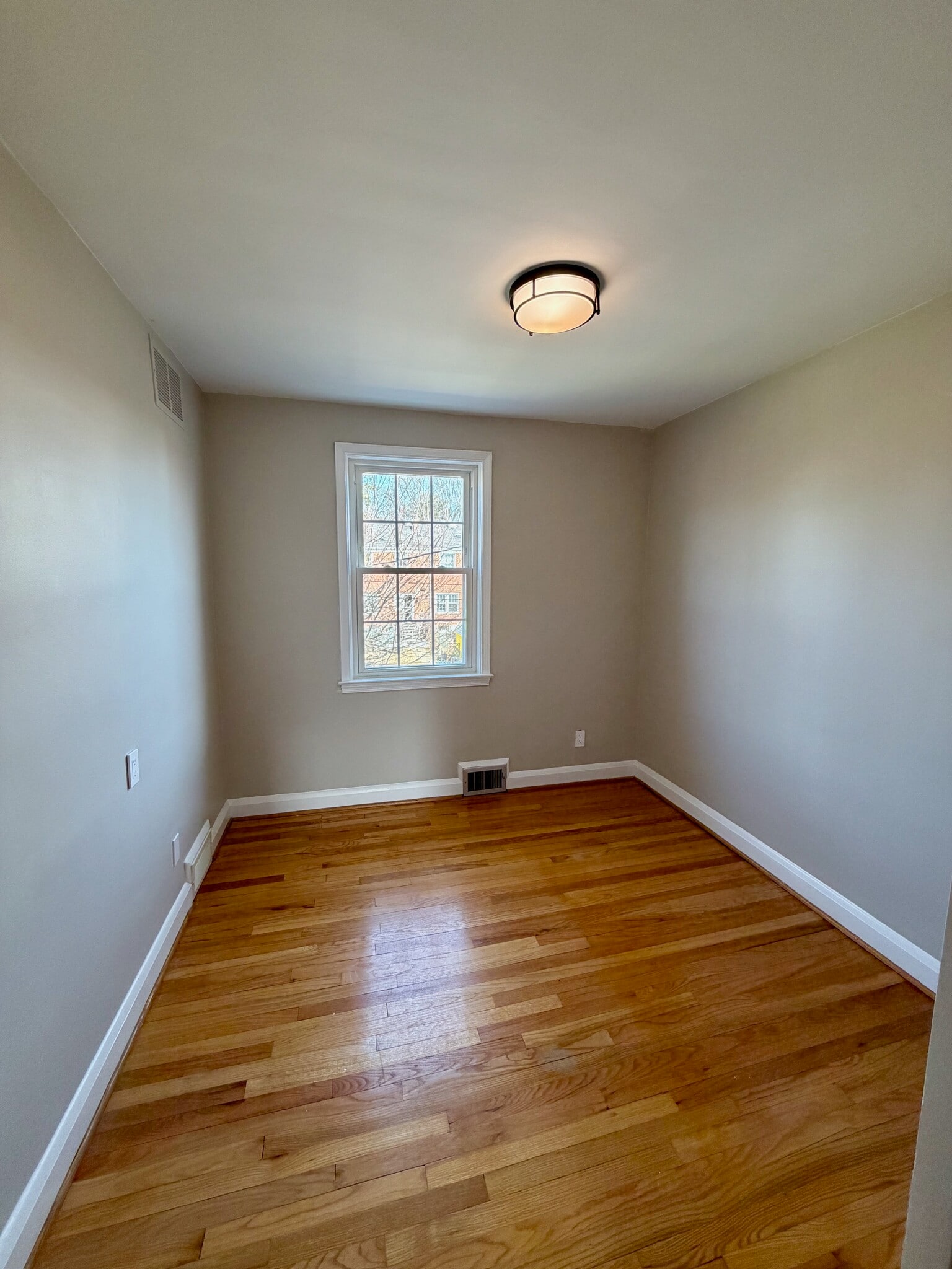 Building Photo - 1602 Glen Keith Blvd