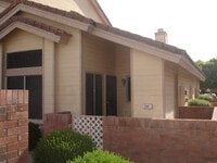 Building Photo - Beautiful 2 Bed 2 Bath Townhouse. Totally Remodeled, Modern Poolside Unit with Loft Feel. All Kit...