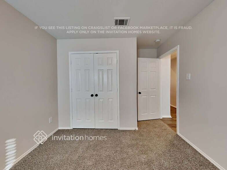 Building Photo - 253 Hilltop Dr