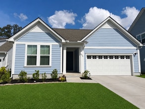 Building Photo - Home in the Heart of Heartwood- Richmond Hill GA!!