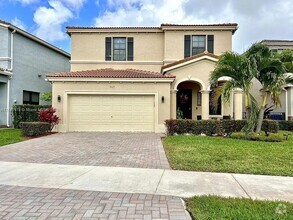 Building Photo - 4 bedroom in Miami FL 33179