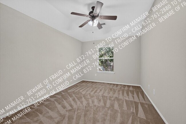 Building Photo - 12330 Red Hawk Dr