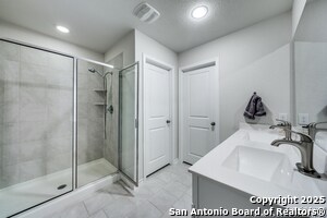 Building Photo - 384 Walnut Creek