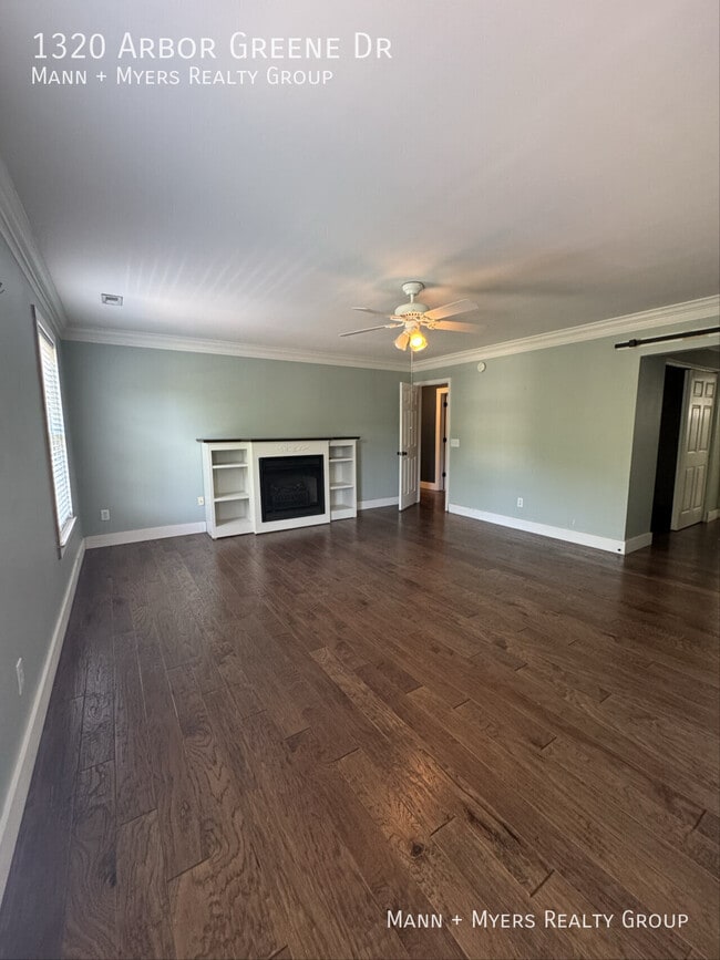 Building Photo - 1320 Arbor Greene Dr