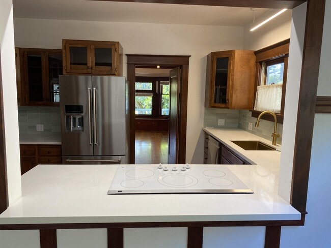 Building Photo - 1614 SE 22nd Ave