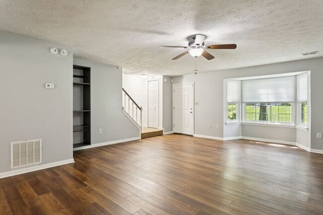 Building Photo - 6047 Red Wolf Pl