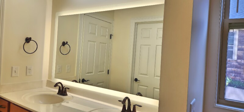 Building Photo - 208 Pointe Oakwood Way
