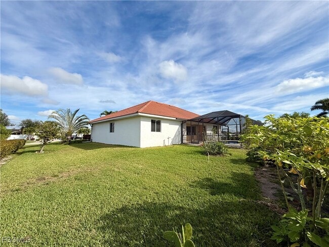 Building Photo - 1700 SW 30th Terrace