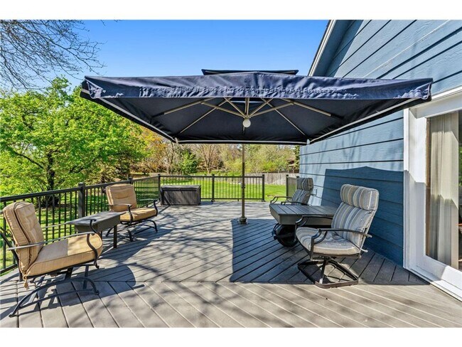 Building Photo - Stunning home located in the heart of Apple Valley *3 bed*2bath Available 10/1!