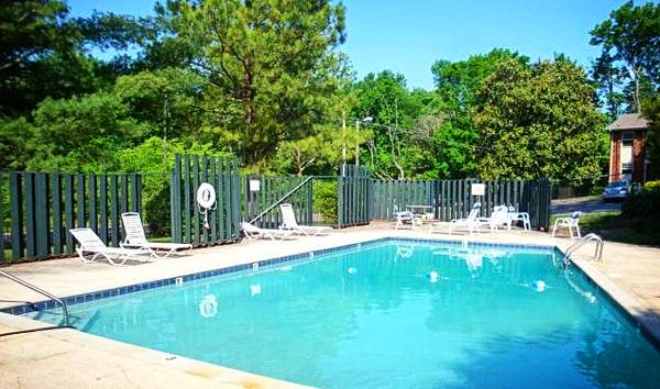 Pool, mature trees, highly desired location - 6531 Deane Hill Dr