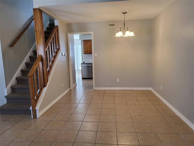 Building Photo - 3335 Briaroaks Dr