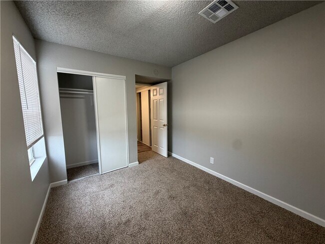 Building Photo - 1575 Monte Vista Dr