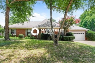 Building Photo - 3 Bedroom Pet-Friendly Home in Cordova, TN with Main Street Renewal