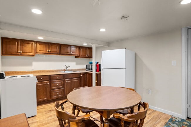 Building Photo - 3700 Kennedy Street