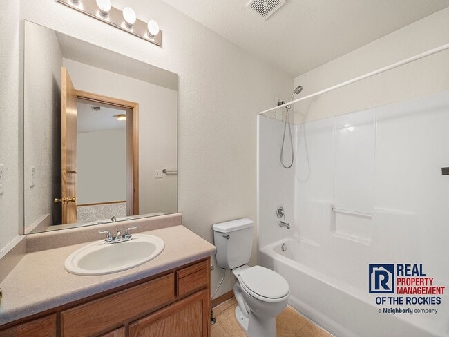 Building Photo - 2 Bed, 2 Bath Condo- Prime Location Near CSU & Old Town FOCO!