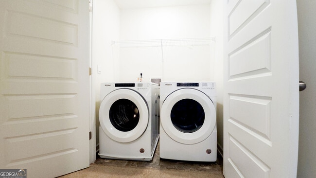 Building Photo - 839 Taurus Dr