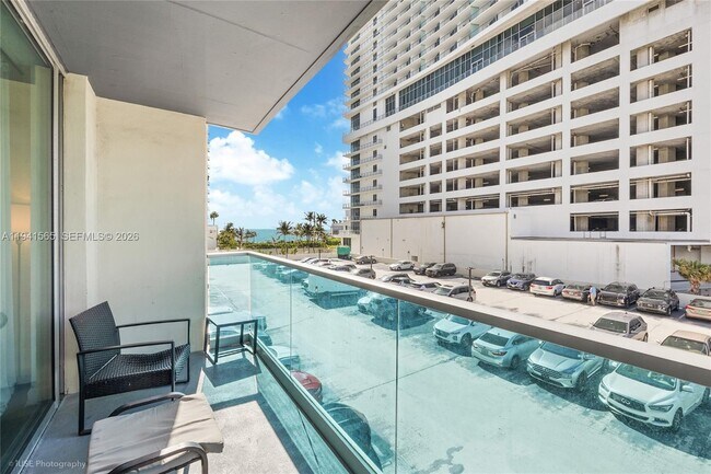 Building Photo - 4001 S Ocean Dr