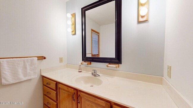 Building Photo - 1236 Rays Bridge Rd